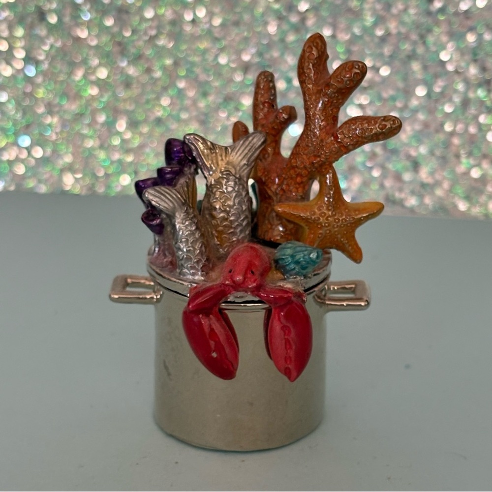 Monet 2011 LOBSTER STOCK POT Collectible Enamel Metal Keepsake Treasure Box